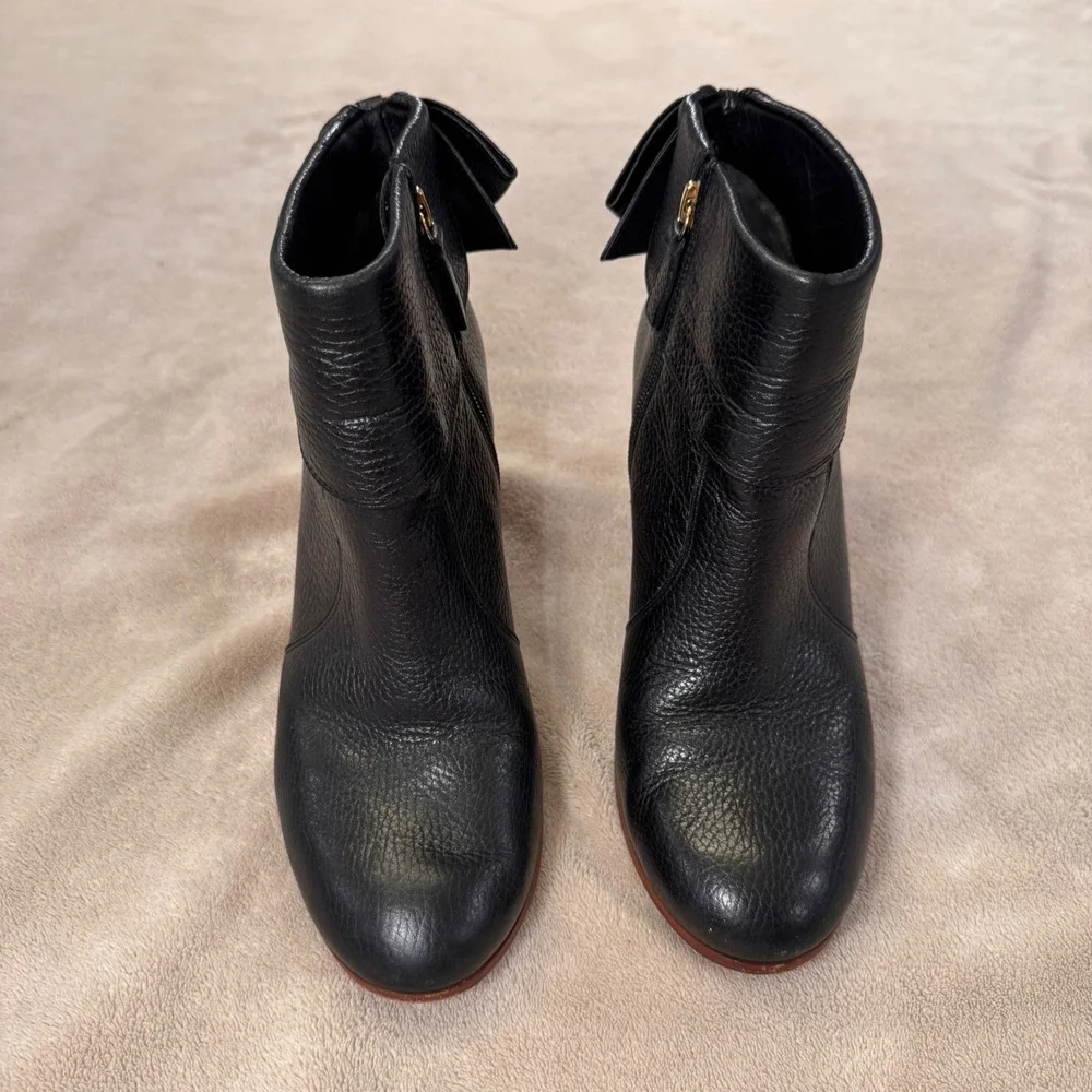 Kate Spade Black Pebbled Leather Bow Heel Ankle Boots Chic Preppy Luxe Sz 9.5M